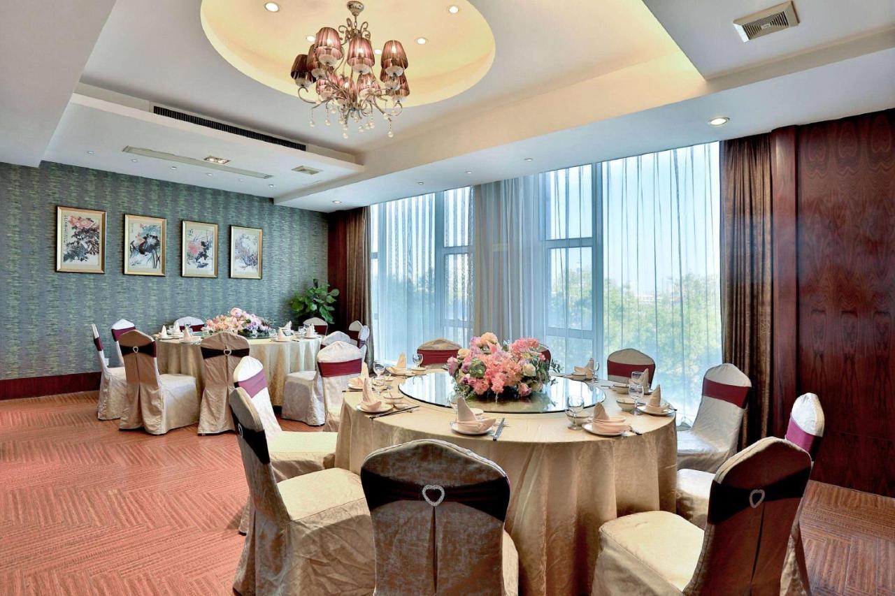 Ramada Plaza Yiwu Hotel Yiwu  Exterior photo